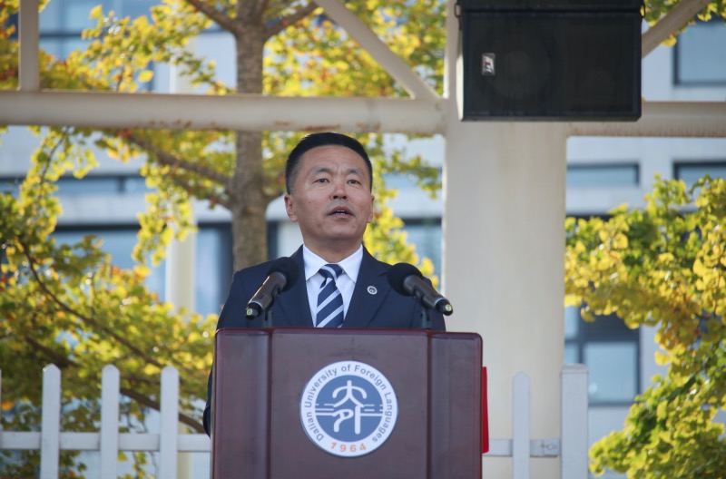 6 王书记宣读获奖名单.jpg